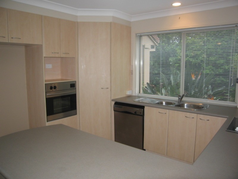 13 Bellwood Place, Molendinar QLD 4214
