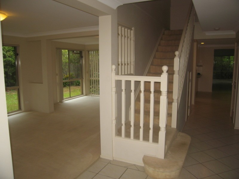 13 Bellwood Place, Molendinar QLD 4214
