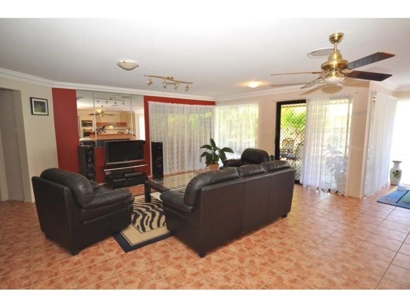 22 Dellwood Circuit, Molendinar QLD 4214