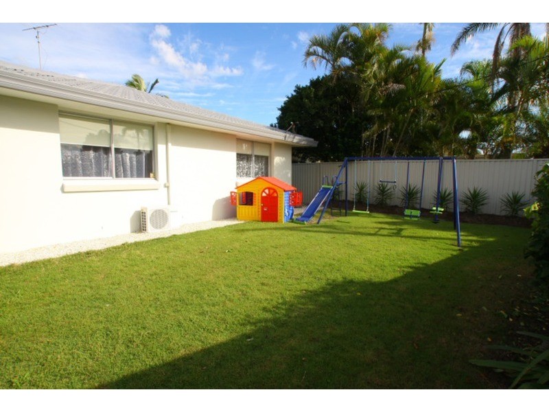 54 Allawah Street, Sorrento QLD 4217