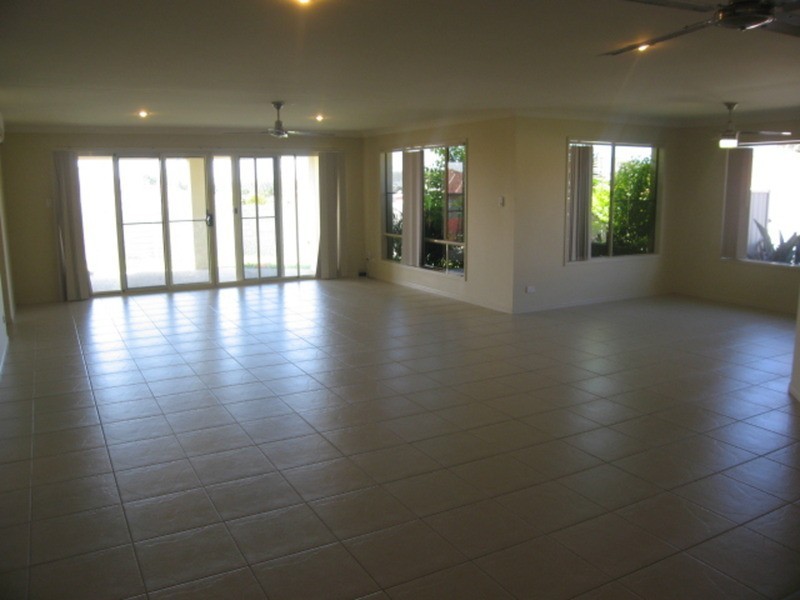 Molendinar QLD 4214