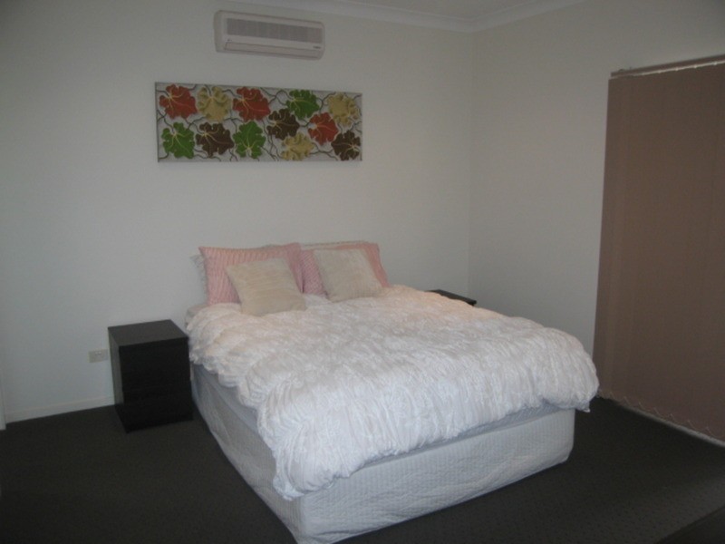 Molendinar QLD 4214