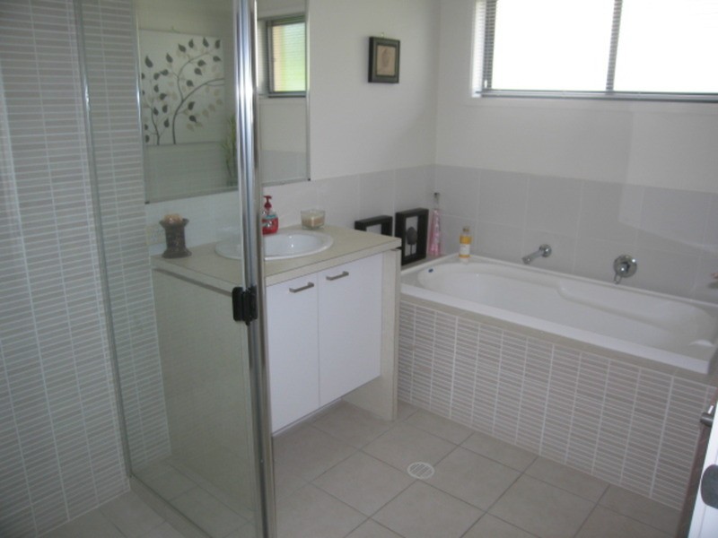 Molendinar QLD 4214