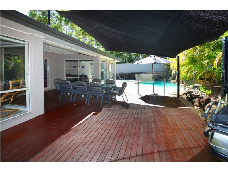 93 Arun Drive, Arundel QLD 4214