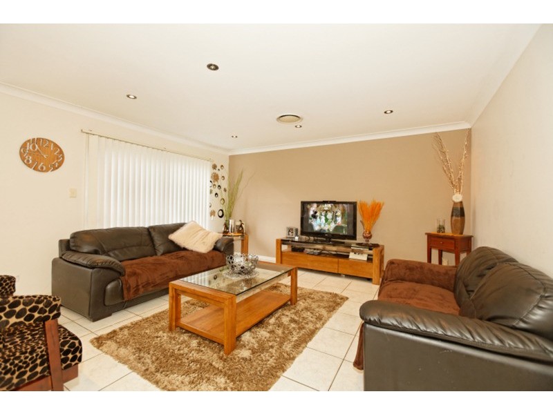 63 COACHWOOD Drive, Molendinar QLD 4214