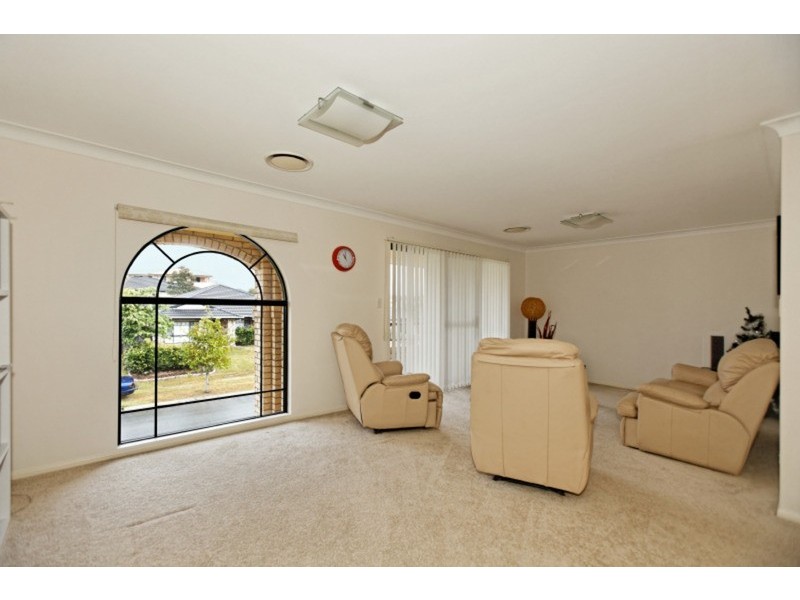 63 COACHWOOD Drive, Molendinar QLD 4214