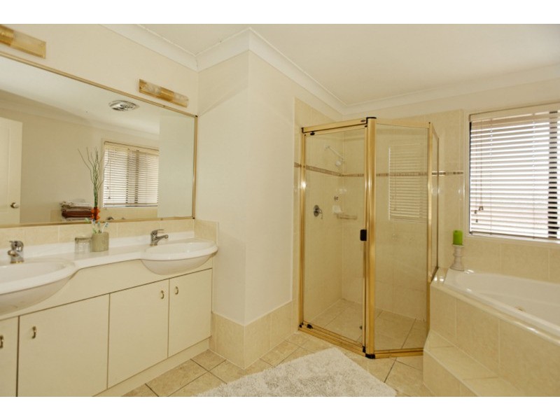 63 COACHWOOD Drive, Molendinar QLD 4214