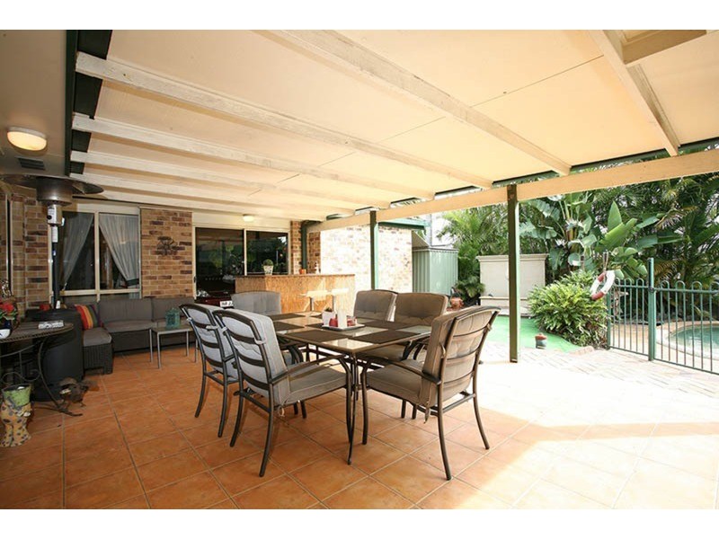 52 Henry Cotton Drive, Parkwood QLD 4214