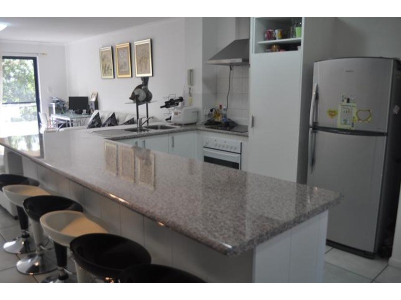 33/170 High Street, Southport QLD 4215