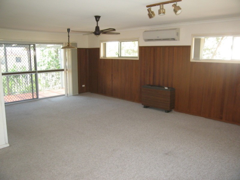 Ashmore QLD 4214