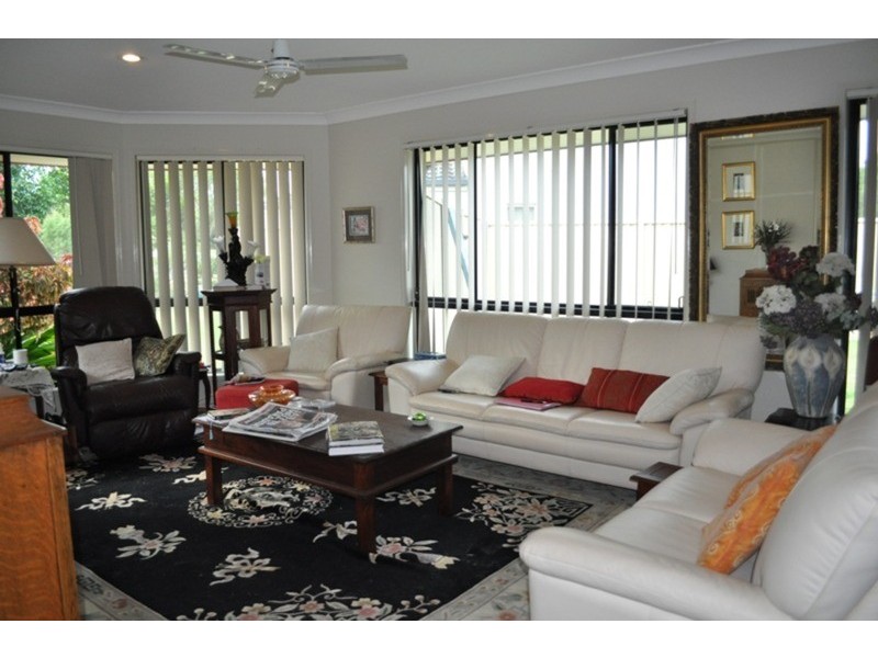 46 Golden Bear Drive, Arundel QLD 4214