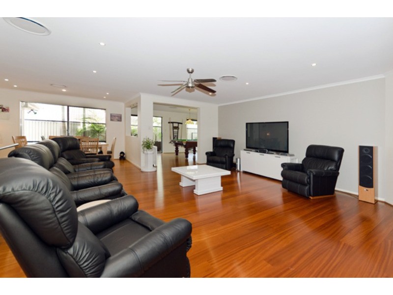 22 Sugargum Court, Molendinar QLD 4214