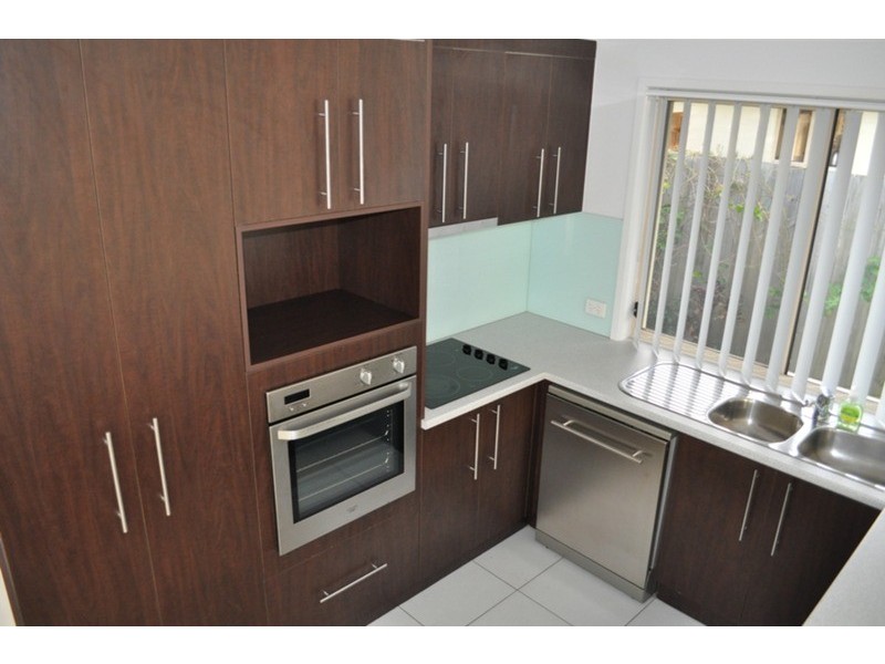 31 Dellwood Circuit, Molendinar QLD 4214
