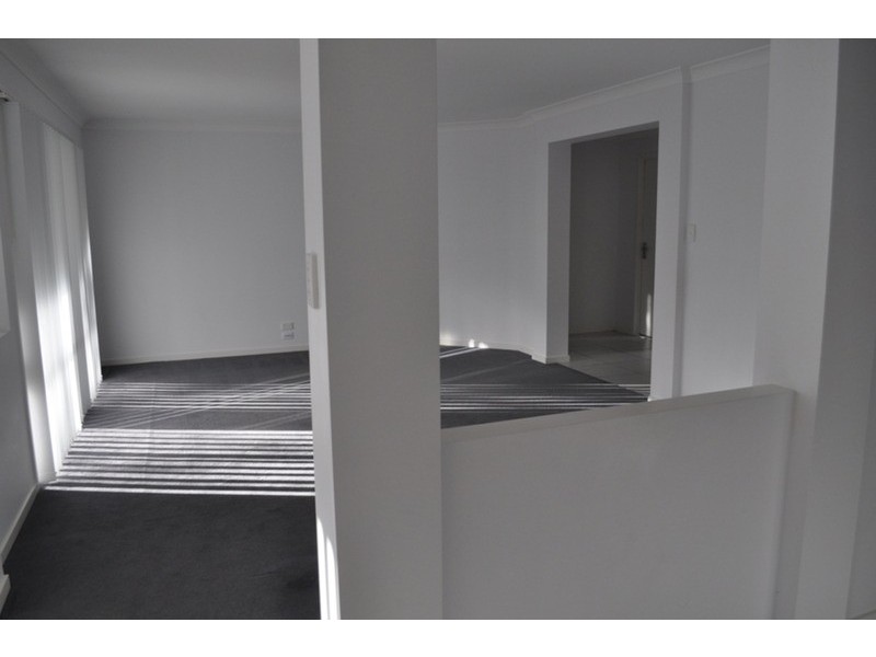 31 Dellwood Circuit, Molendinar QLD 4214