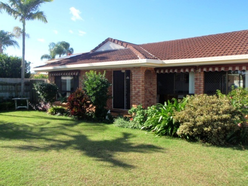 20 Kikori Crescent, Runaway Bay QLD 4216