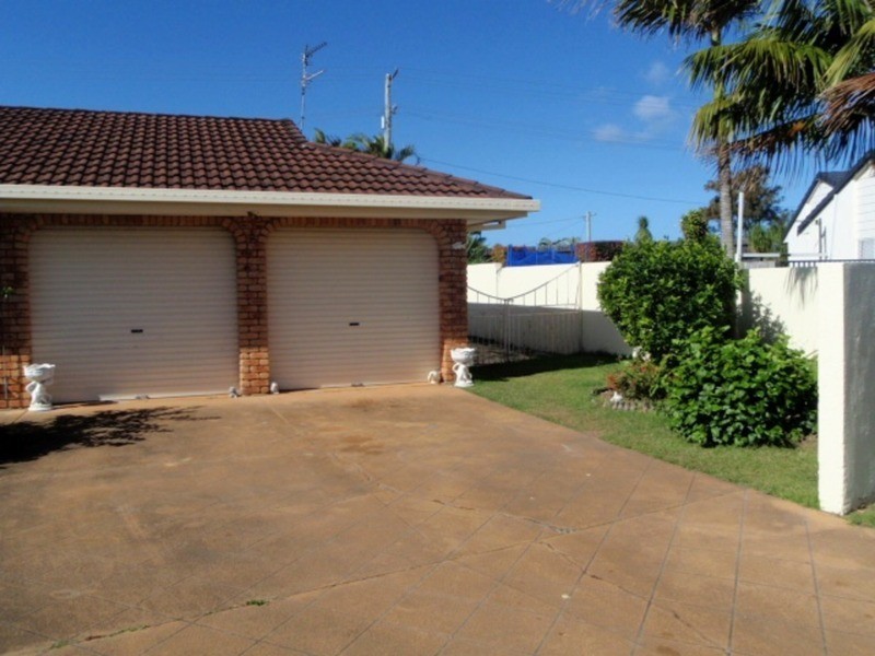 20 Kikori Crescent, Runaway Bay QLD 4216