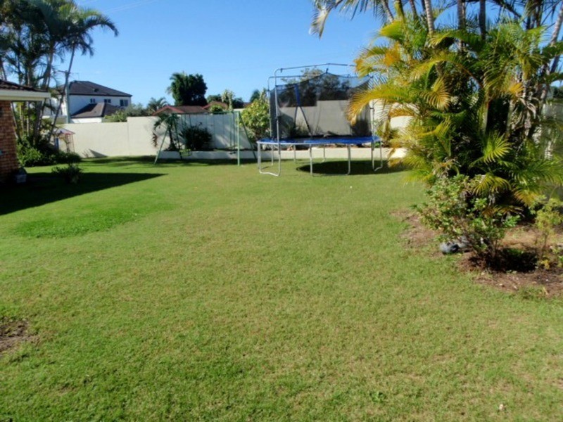 20 Kikori Crescent, Runaway Bay QLD 4216