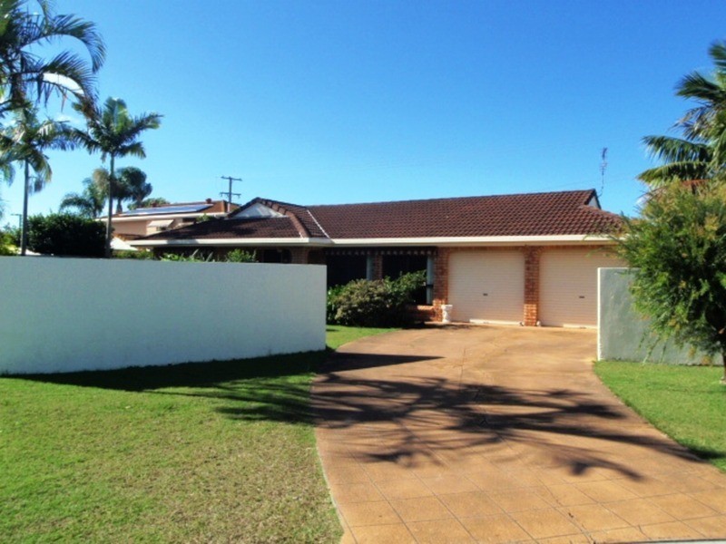 20 Kikori Crescent, Runaway Bay QLD 4216