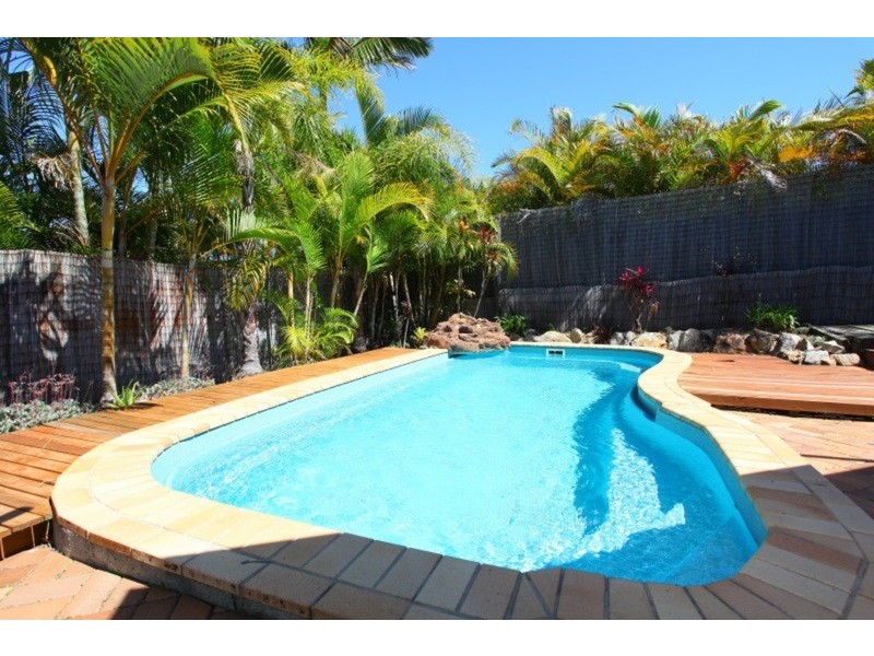 11 Wilga  Grove, Ashmore QLD 4214