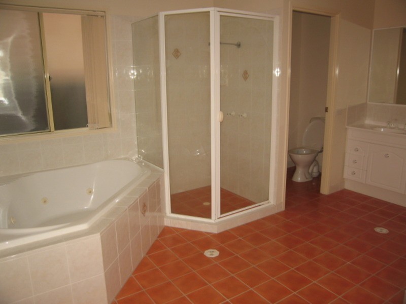 Molendinar QLD 4214