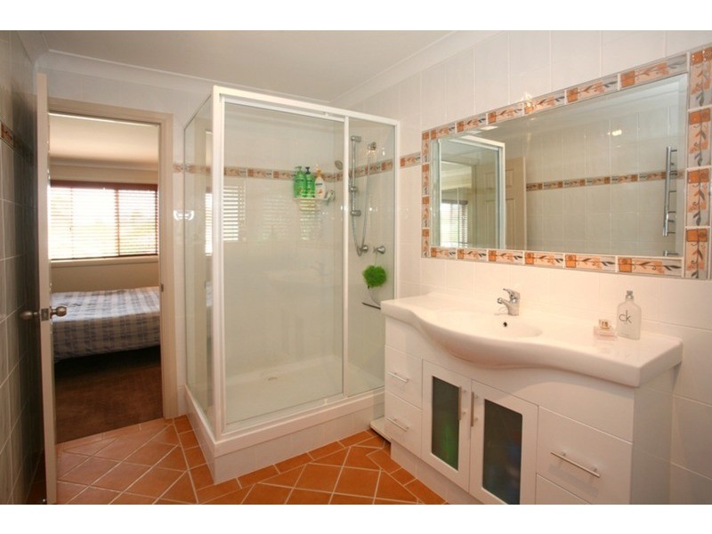 10 Batchworth Road, Molendinar QLD 4214