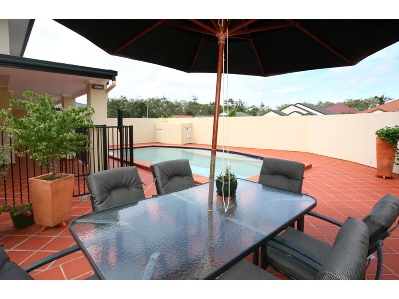 10 Batchworth Road, Molendinar QLD 4214