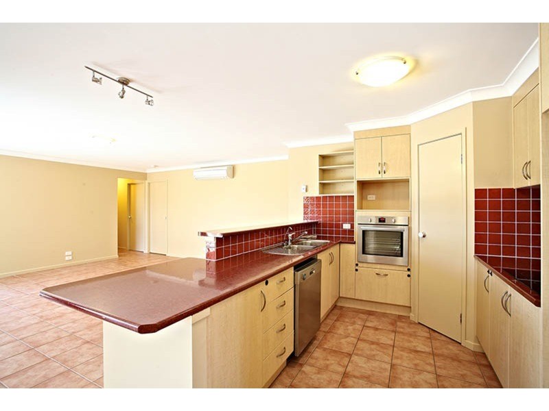43 Zane  Street, Molendinar QLD 4214