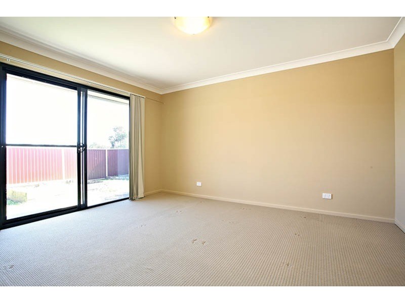 43 Zane  Street, Molendinar QLD 4214