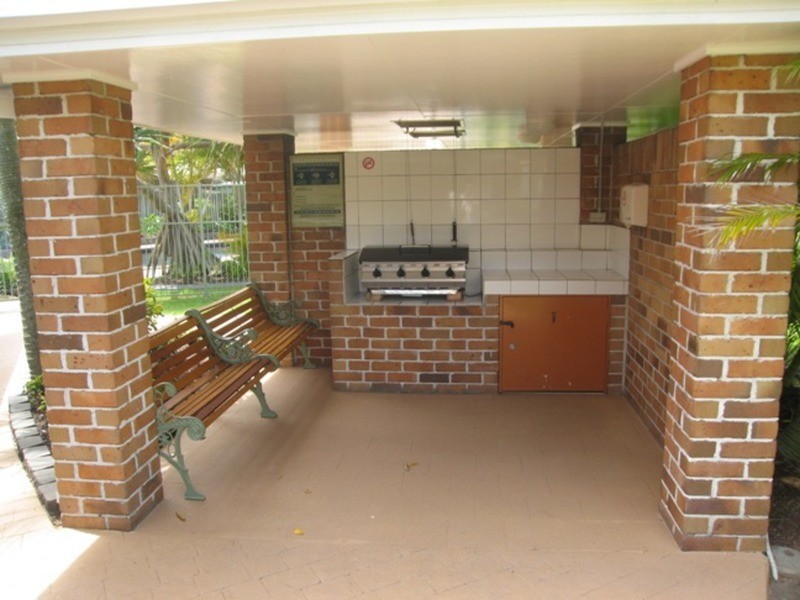 33/97 Edmund Rice Drive, Southport QLD 4215