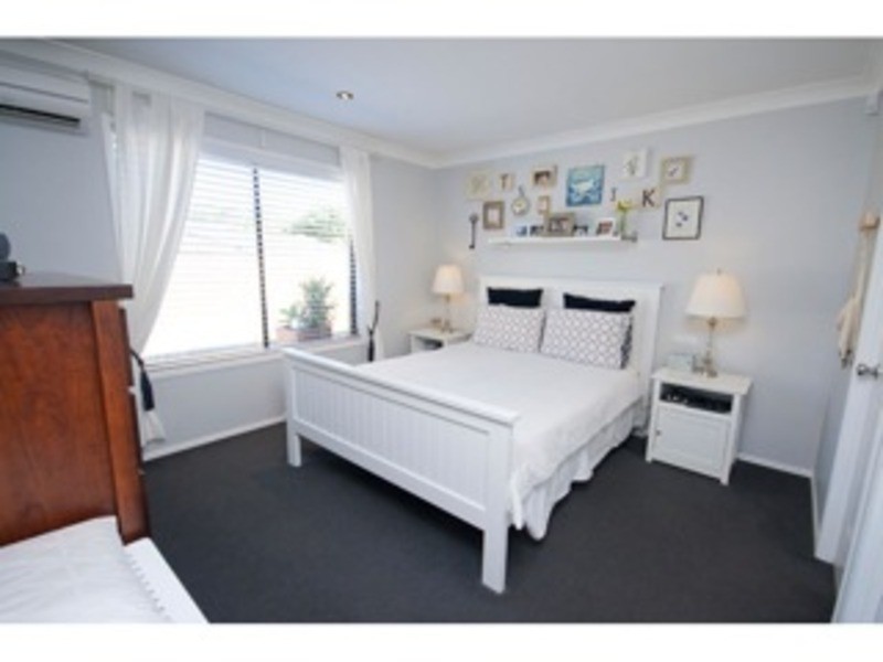 1/5 Marybeth  Crescent, Molendinar QLD 4214