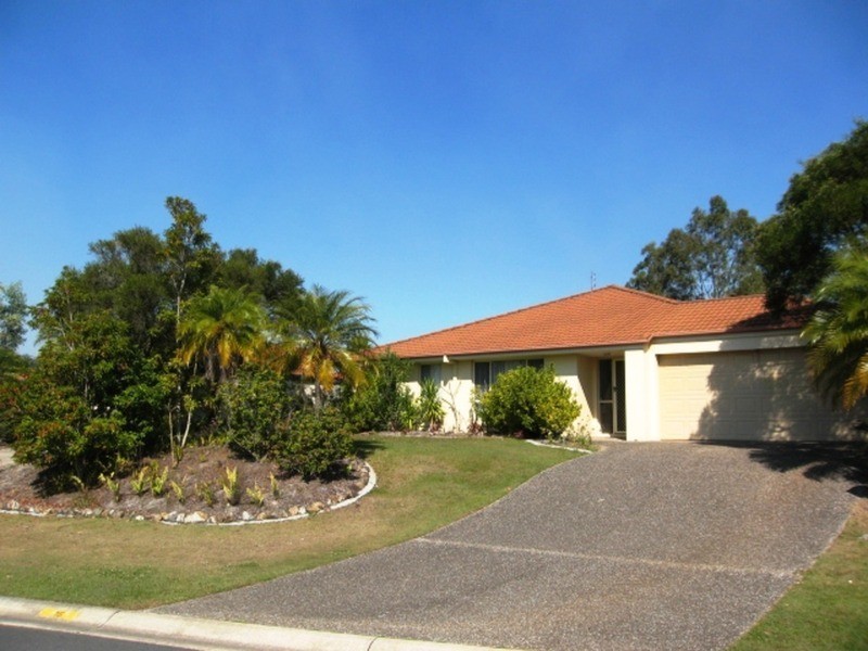 16 Greensborough Crescent, Parkwood QLD 4214