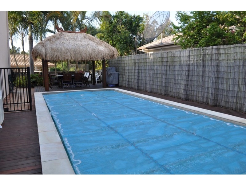 27 Crestwood Drive, Molendinar QLD 4214