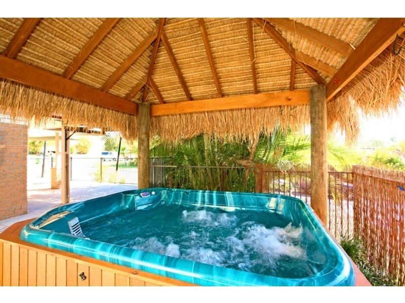 4 Strathalbyn  Court, Parkwood QLD 4214