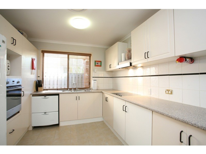 4 Strathalbyn  Court, Parkwood QLD 4214