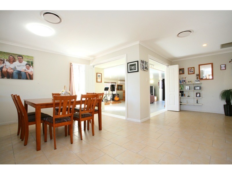 4 Strathalbyn  Court, Parkwood QLD 4214