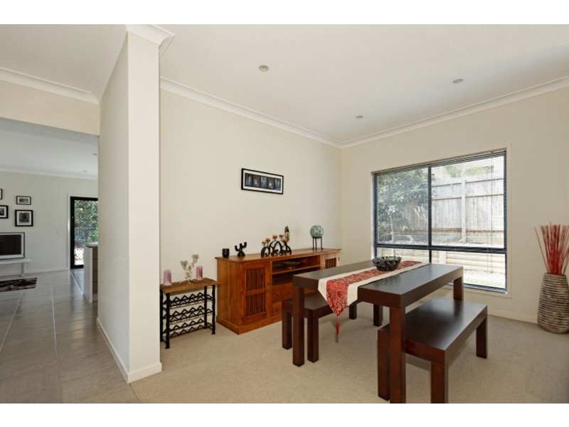 6 Mahogany Place, Molendinar QLD 4214