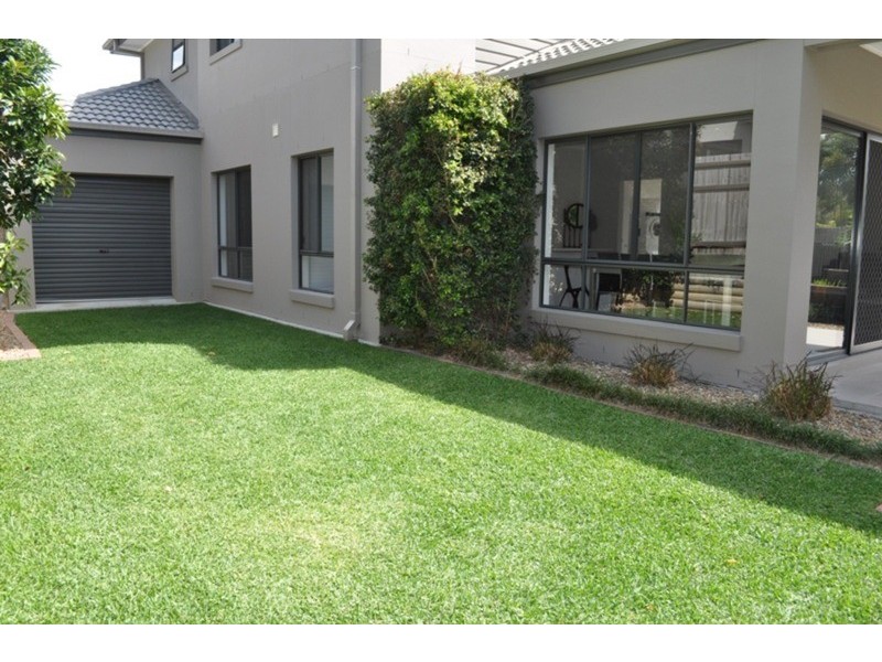 6 Mahogany Place, Molendinar QLD 4214