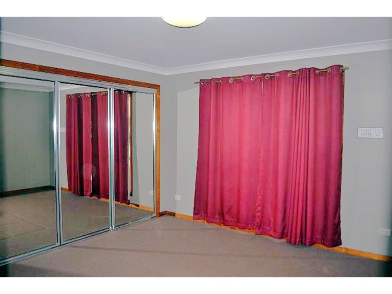 4 Cathedral Avenue, Molendinar QLD 4214