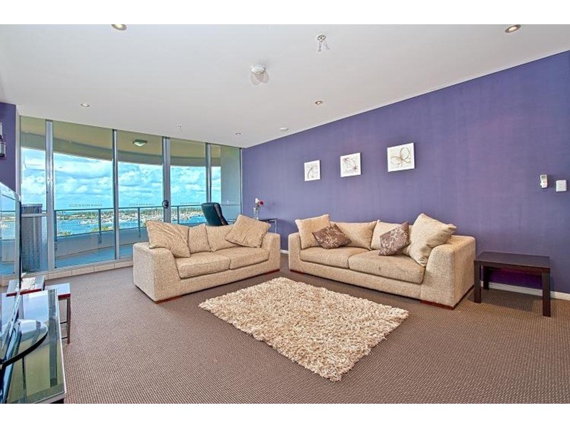 1004/4 Como Crescent, Southport QLD 4215