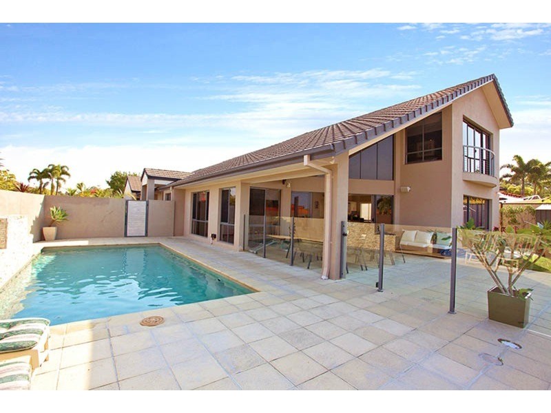 2 Rosegum Drive, Molendinar QLD 4214