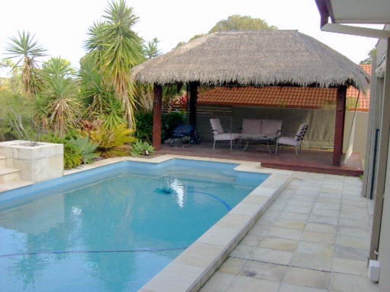 7 Eastbourne Chase, Arundel QLD 4214