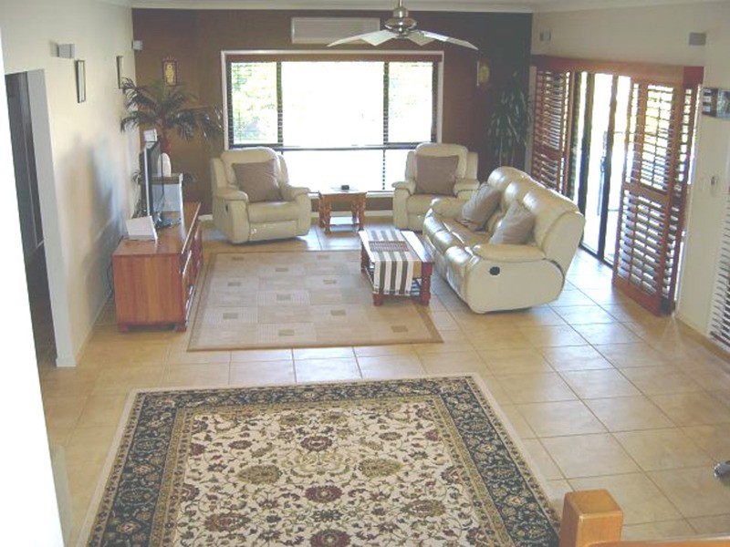 7 Eastbourne Chase, Arundel QLD 4214