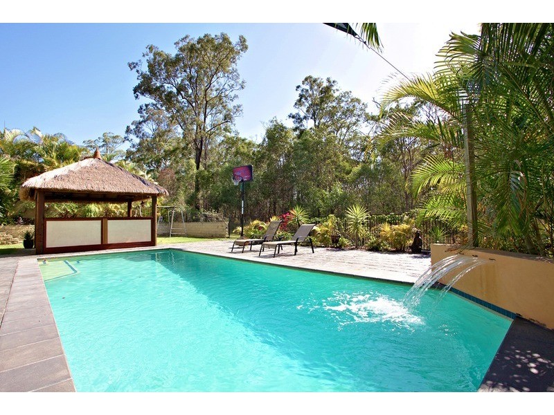 11 Leeds Close, Arundel QLD 4214