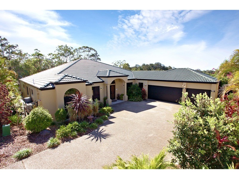 11 Leeds Close, Arundel QLD 4214
