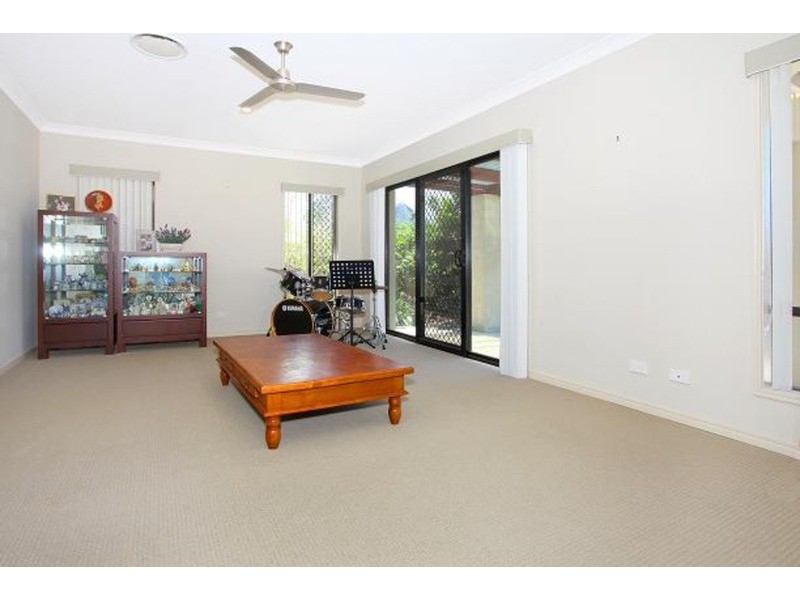 15 Viewridge Way, Molendinar QLD 4214