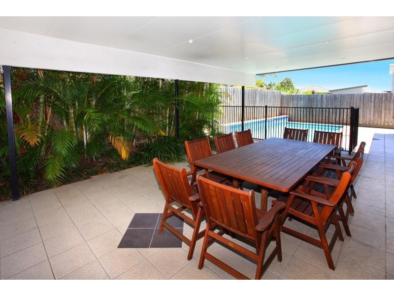 15 Viewridge Way, Molendinar QLD 4214