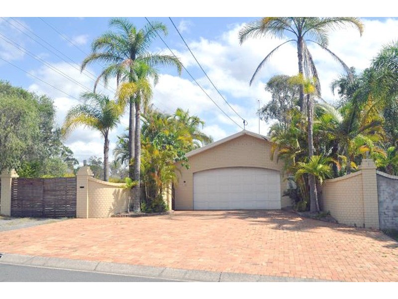 11 Kingsway Drive, Molendinar QLD 4214