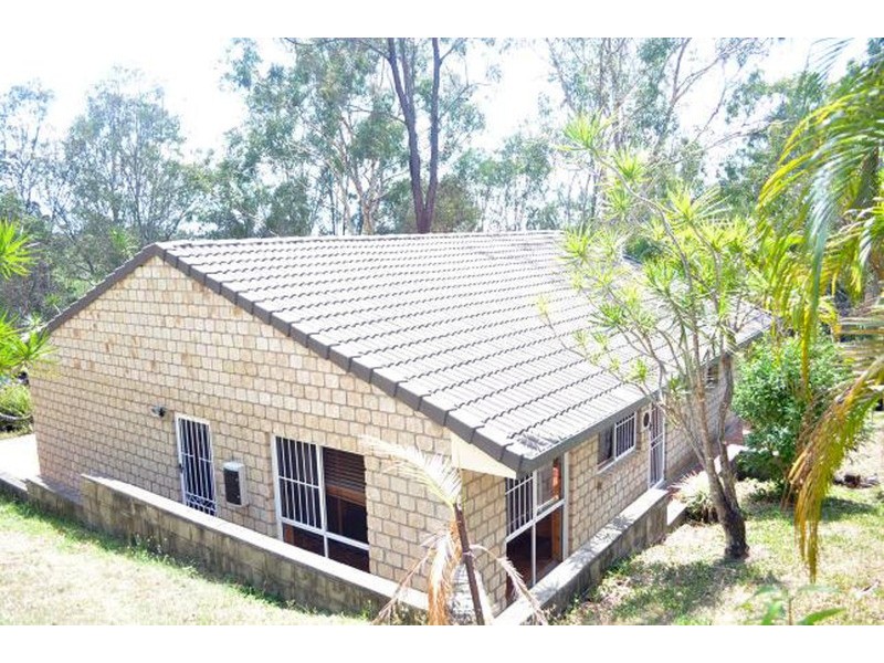 11 Kingsway Drive, Molendinar QLD 4214