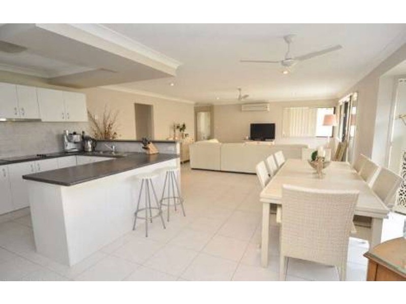 Molendinar QLD 4214