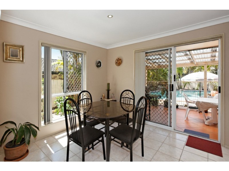 17 Cathedral  Avenue, Molendinar QLD 4214